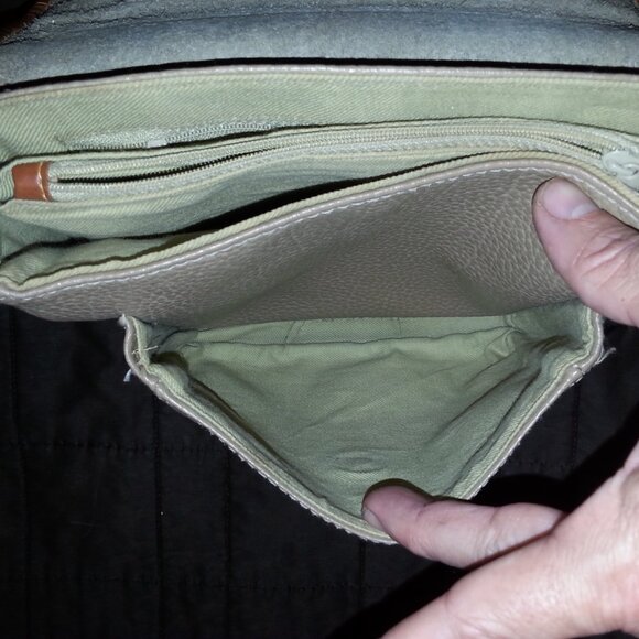 Vintage Dooney & Bourke Leather  Handbag Purse Messenger  Light Brown & Brown - Picture 15 of 16